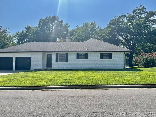 6030 E 52nd Place, Tulsa, OK 74135