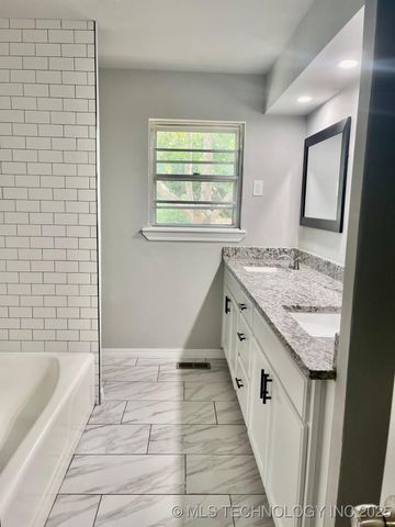 6030 E 52nd Place, Tulsa, OK 74135