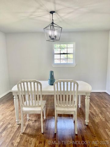 6030 E 52nd Place, Tulsa, OK 74135