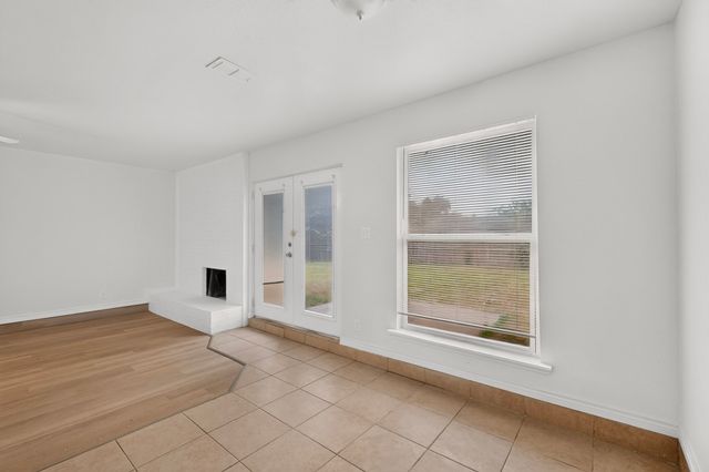 5620 Norris Street, Fort Worth, TX 76119