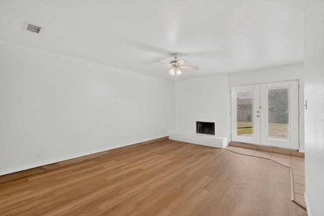 5620 Norris Street, Fort Worth, TX 76119