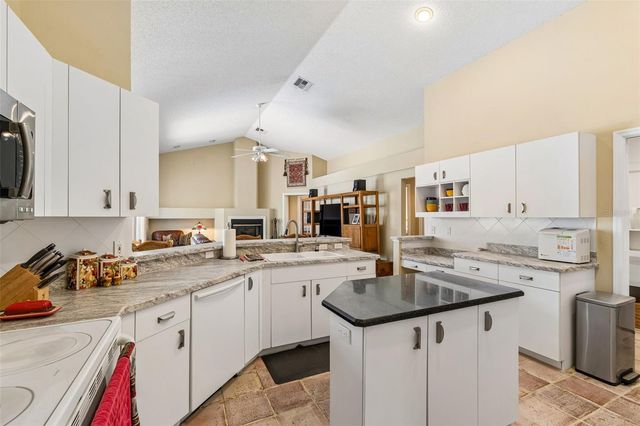 1226 HOVERSHAM DRIVE, New Port Richey, FL 34655