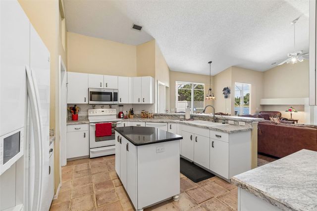 1226 HOVERSHAM DRIVE, New Port Richey, FL 34655
