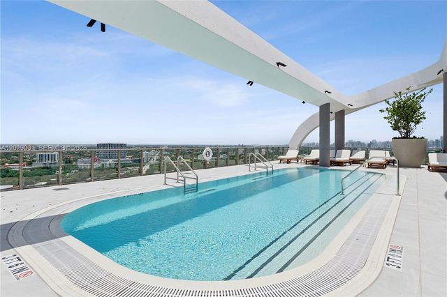 2678 Tigertail Avenue 911, Miami, FL 33133