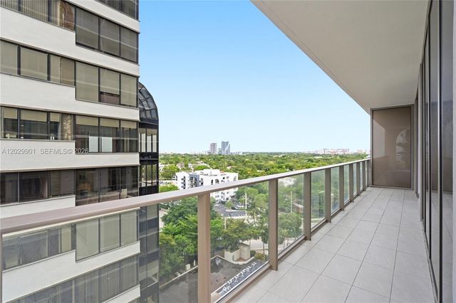 2678 Tigertail Avenue 911, Miami, FL 33133