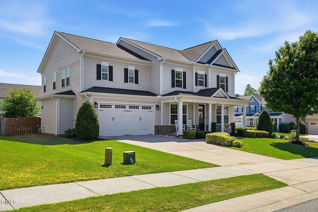 768 Kerr Lake Drive, Fuquay Varina, NC 27526