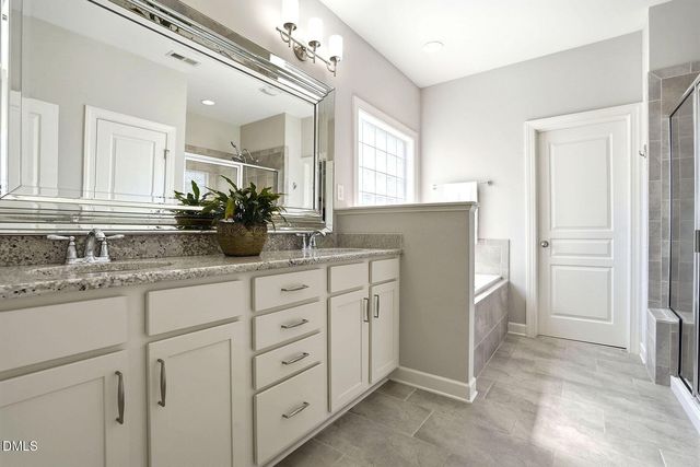 768 Kerr Lake Drive, Fuquay Varina, NC 27526
