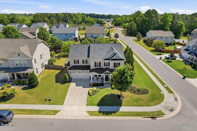 768 Kerr Lake Drive, Fuquay Varina, NC 27526