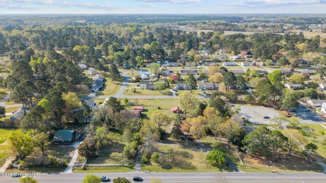 2850 E Fire Tower Road, Greenville, NC 27858