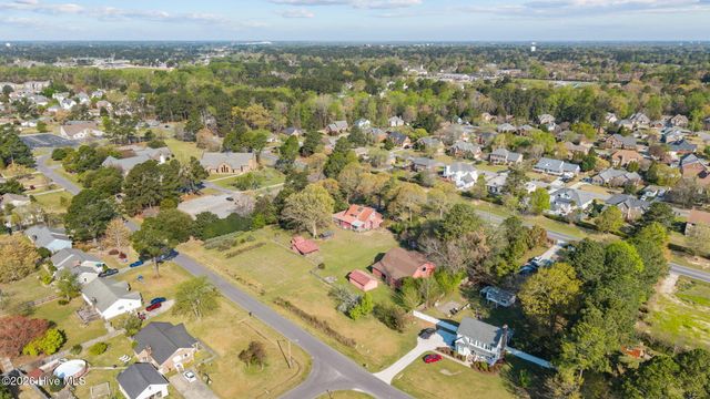 2850 E Fire Tower Road, Greenville, NC 27858