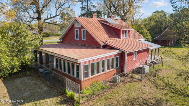 2850 E Fire Tower Road, Greenville, NC 27858