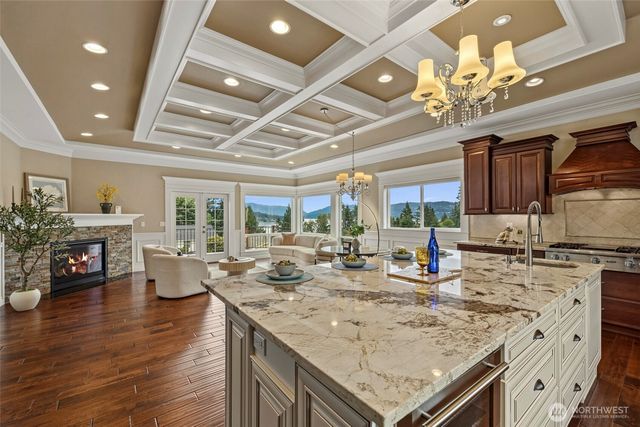 413 174th Place NE, Bellevue, WA 98008