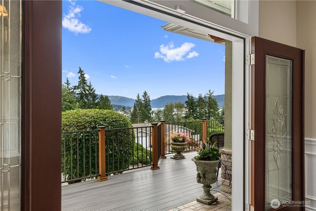 413 174th Place NE, Bellevue, WA 98008