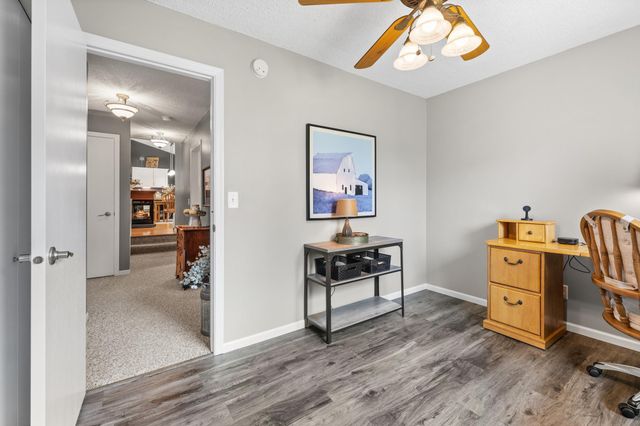 8555 Jorgensen Bay S, Cottage Grove, MN 55016
