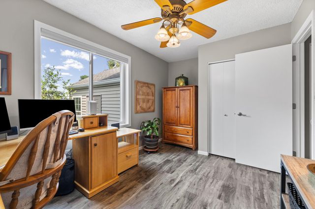 8555 Jorgensen Bay S, Cottage Grove, MN 55016