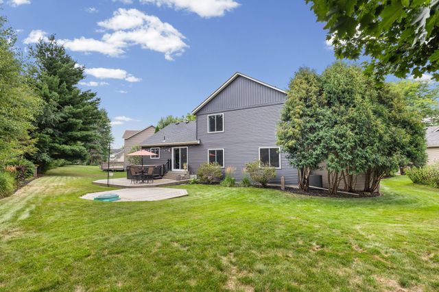 8555 Jorgensen Bay S, Cottage Grove, MN 55016