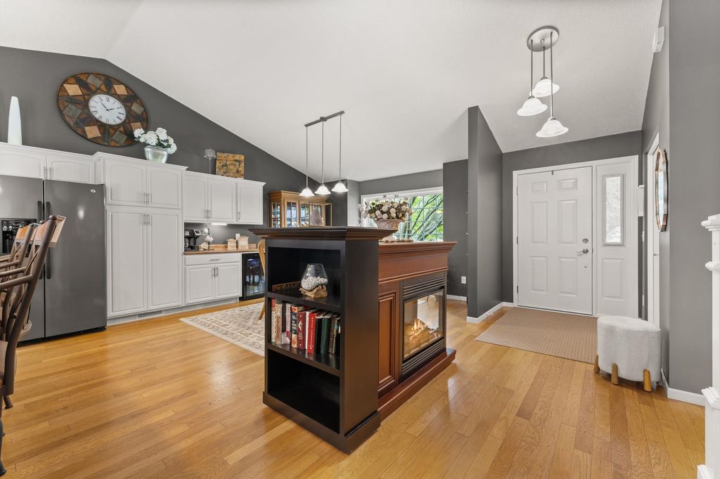8555 Jorgensen Bay S, Cottage Grove, MN 55016 — photo 5