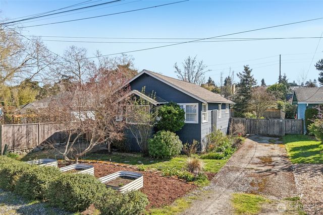 8752 2nd Avenue NW, Seattle, WA 98117