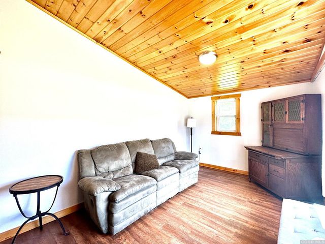 5134 Route 23, Windham, NY 12496