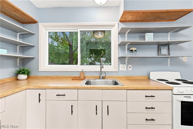 3335 Bailey Road, Cuyahoga Falls, OH 44221