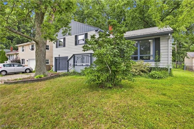 3335 Bailey Road, Cuyahoga Falls, OH 44221