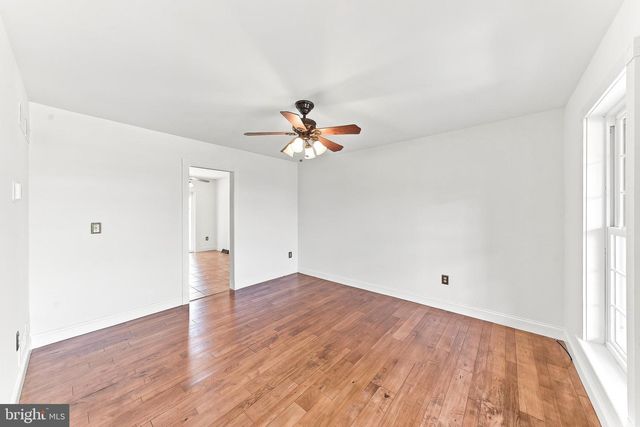 225 W WOODVIEW RD, West Grove, PA 19390
