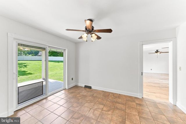 225 W WOODVIEW RD, West Grove, PA 19390