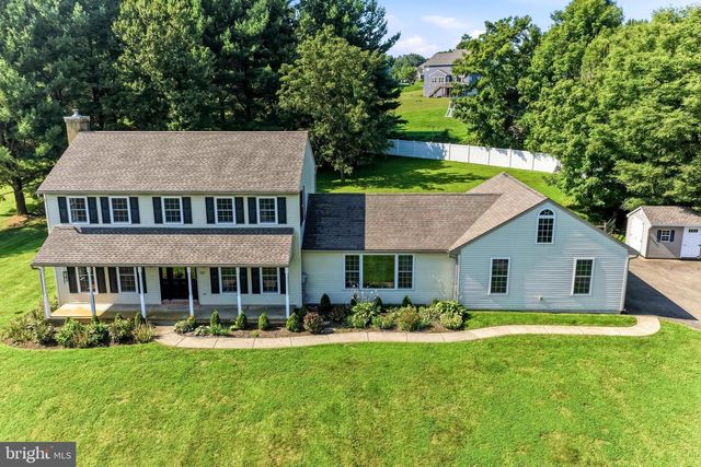 225 W WOODVIEW RD, West Grove, PA 19390