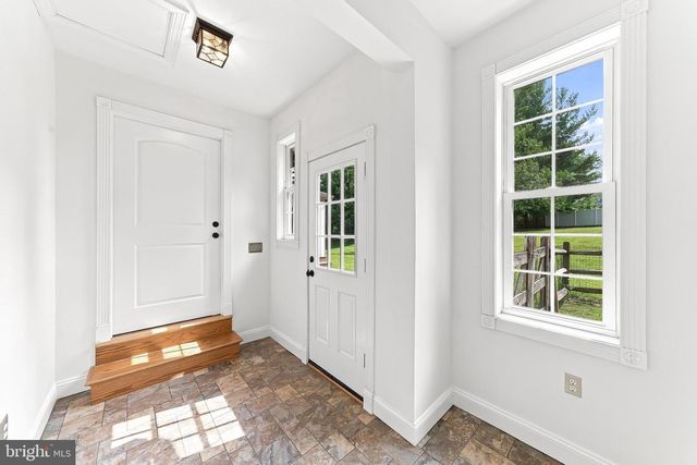 225 W WOODVIEW RD, West Grove, PA 19390