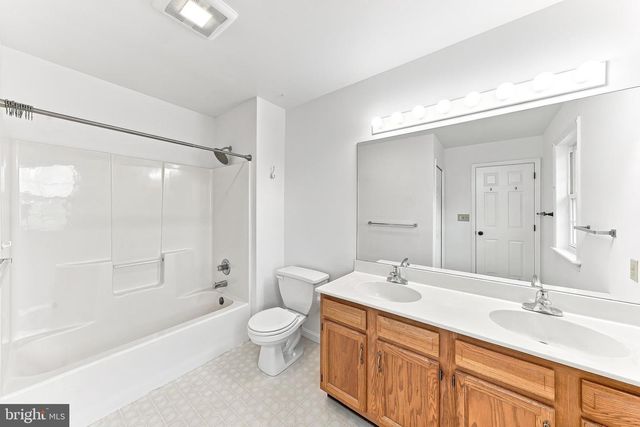 225 W WOODVIEW RD, West Grove, PA 19390