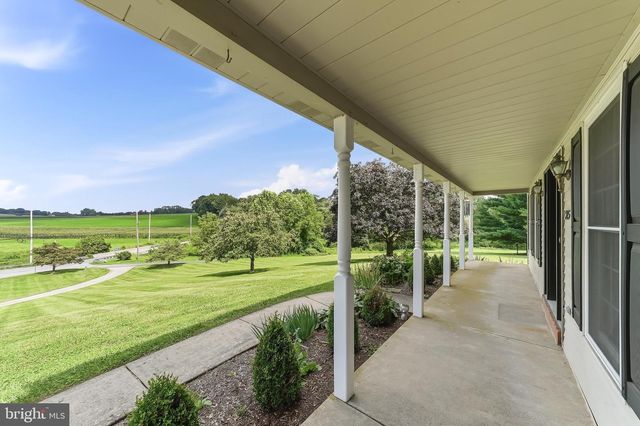 225 W WOODVIEW RD, West Grove, PA 19390