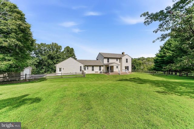 225 W WOODVIEW RD, West Grove, PA 19390