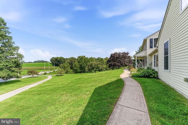 225 W WOODVIEW RD, West Grove, PA 19390