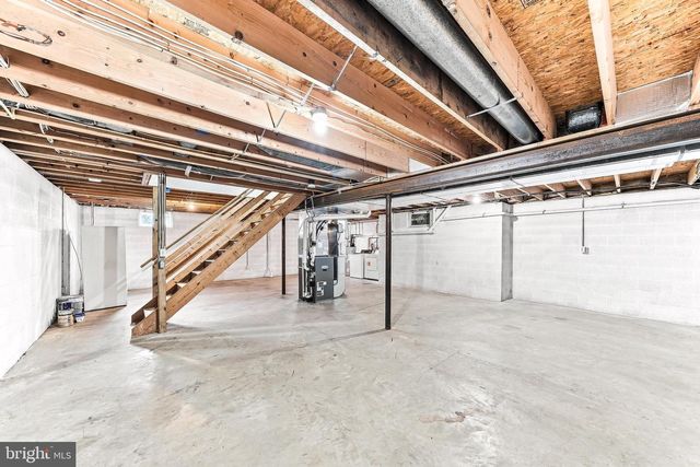 225 W WOODVIEW RD, West Grove, PA 19390