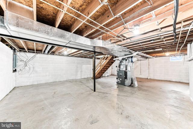 225 W WOODVIEW RD, West Grove, PA 19390