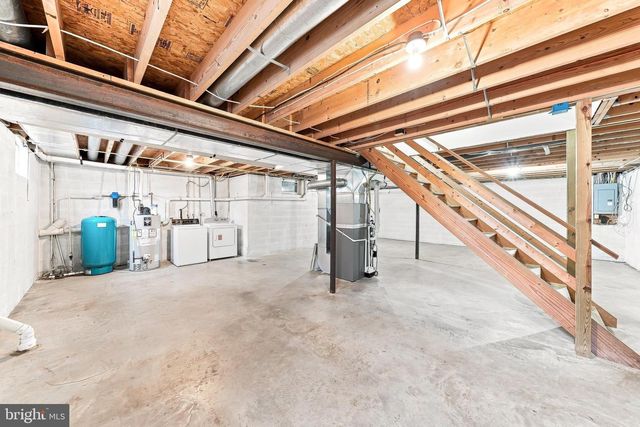 225 W WOODVIEW RD, West Grove, PA 19390