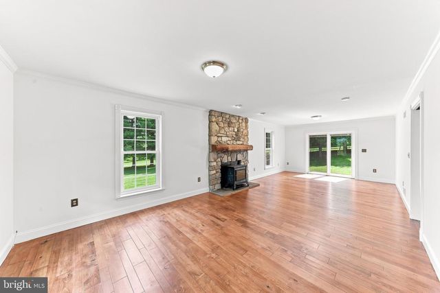 225 W WOODVIEW RD, West Grove, PA 19390