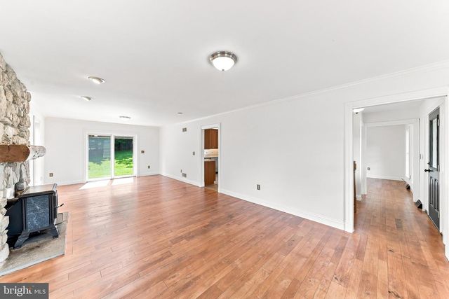225 W WOODVIEW RD, West Grove, PA 19390