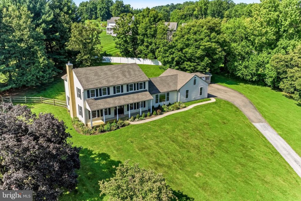 225 W WOODVIEW RD, West Grove, PA 19390
