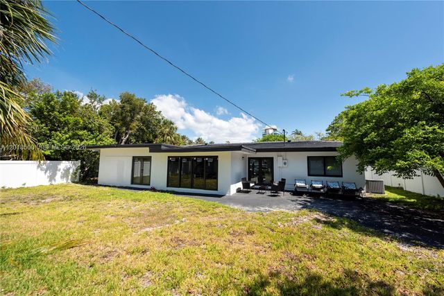 2308 SE 18 St, Fort Lauderdale, FL 33316