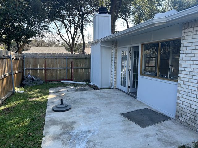 2617 Ashglen Drive, Garland, TX 75043