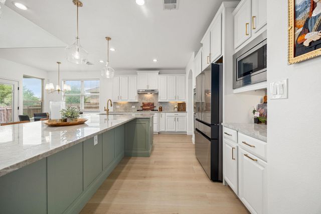 225 Pettigrew PATH, Buda, TX 78610