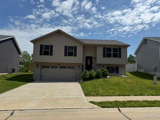 312 Touchdown Drive, Foristell, MO 63348