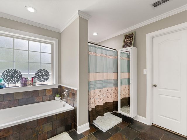 114 Heather LN, Diana, TX 75640