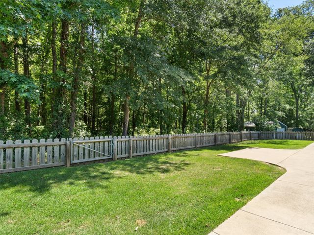 114 Heather LN, Diana, TX 75640