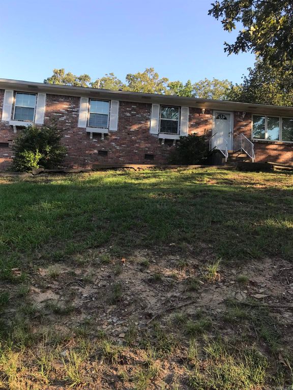 7616 Briarwood Circle, Little Rock, AR 72205