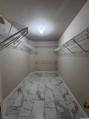 607 Turtle Hl, San Antonio, TX 78260