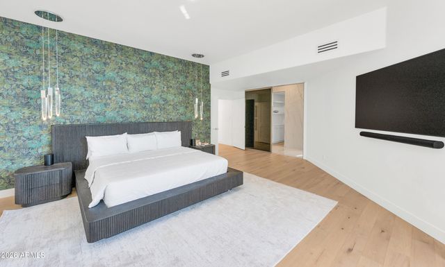4627 E SANNA Street, Phoenix, AZ 85028