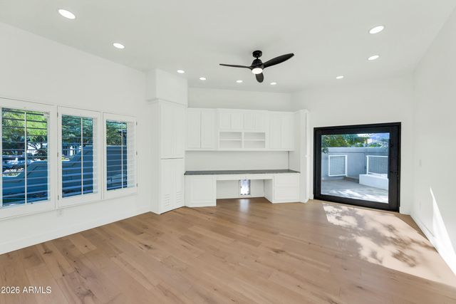 4627 E SANNA Street, Phoenix, AZ 85028