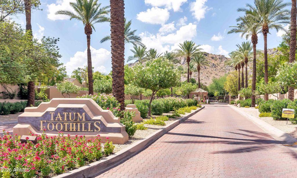 4627 E SANNA Street, Phoenix, AZ 85028